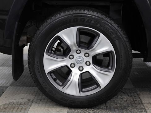 Used 2019 RAM 1500 Laramie image 11