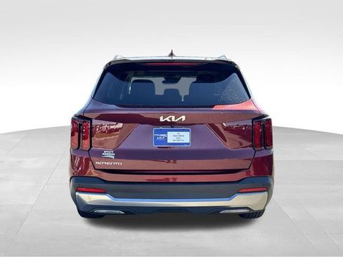 Certified 2024 Kia Sorento S w/ Panoramic Sunroof Package FWD image 4