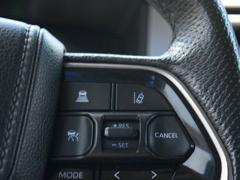Used 2022 Toyota Tundra Limited w/ Power Package RWD image 26