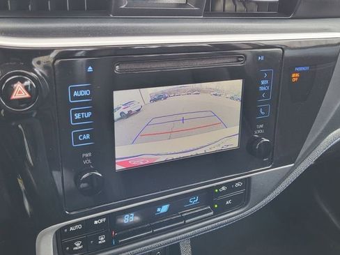 Used 2019 Toyota Corolla SE image 16