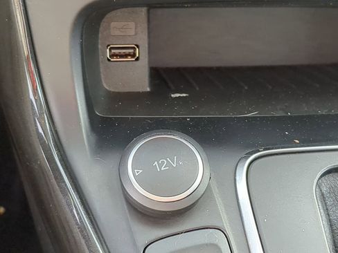 Used 2017 Ford Focus Titanium image 34