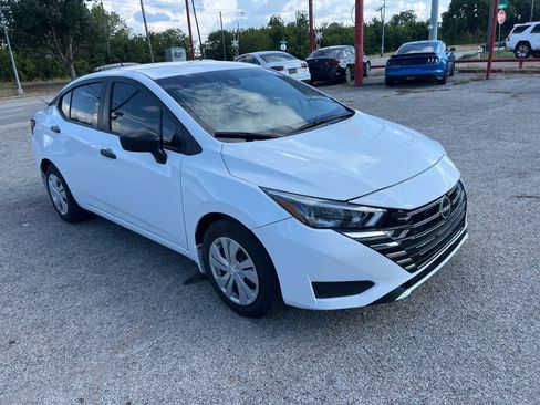 Used 2025 Nissan Versa S w/ Trunk Package FWD image 3