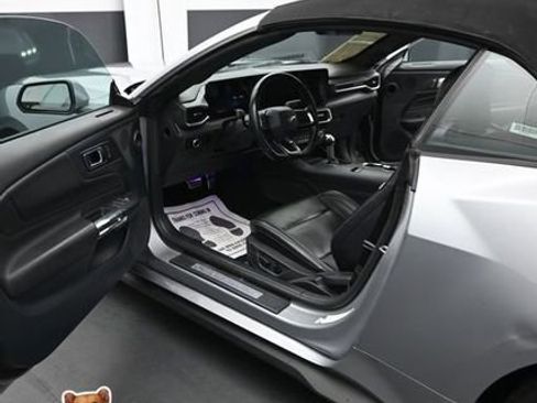 Used 2024 Ford Mustang Premium RWD image 15