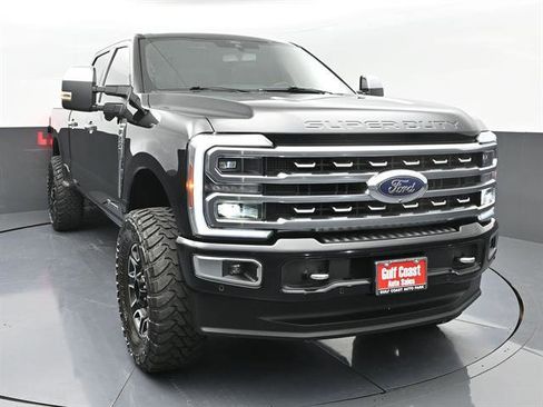 Used 2024 Ford F250 Platinum w/ FX4 Off-Road Package AWD/4WD image 3