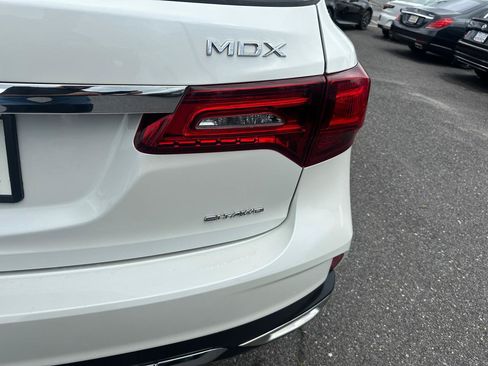Used 2018 Acura MDX w/ Technology Package AWD/4WD image 28
