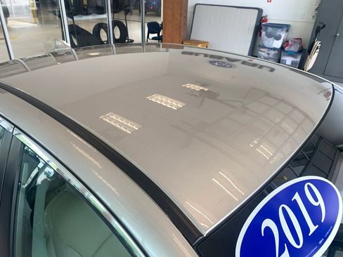 Used 2019 Subaru Legacy 2.5i Premium AWD/4WD image 22