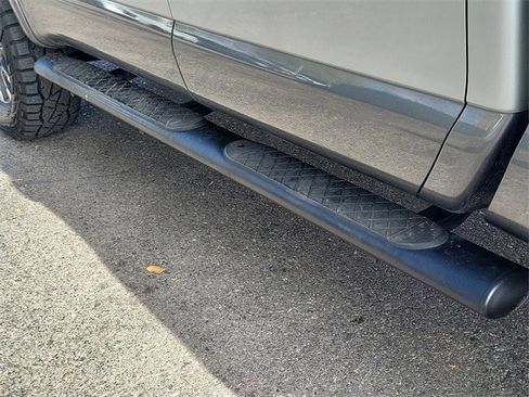 Used 2017 Nissan Titan PRO-4X w/ Pro-4x Convenience Package image 30