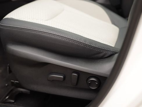 Used 2023 Subaru Forester Premium image 22