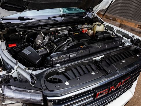 Used 2021 GMC Sierra 2500 AT4 w/ AT4 Premium Plus Package AWD/4WD image 42