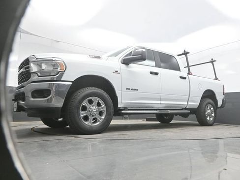 Used 2024 RAM 2500 Big Horn AWD/4WD image 41