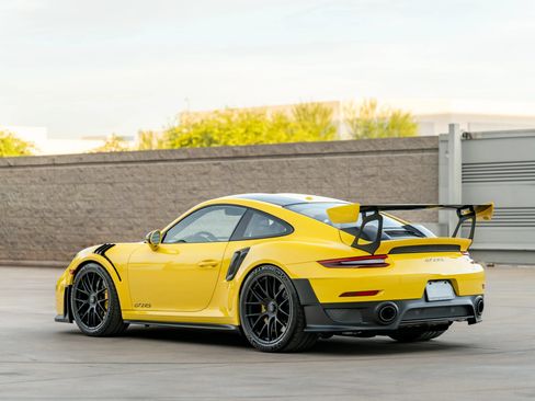 Used 2018 Porsche 911 GT2 RS RWD image 6