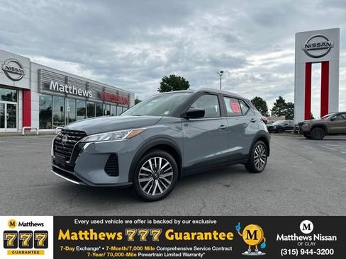 Used 2023 Nissan Kicks SV FWD image 1