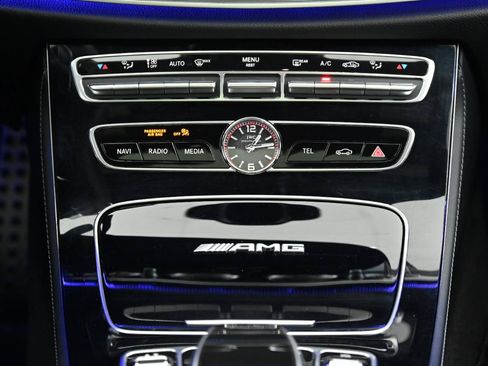 Used 2018 Mercedes-Benz E 63 AMG S image 38