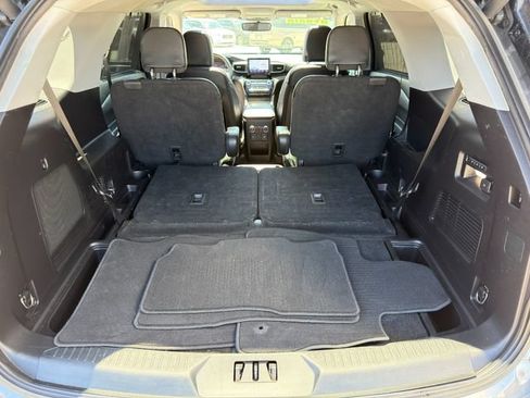Used 2021 Ford Explorer Limited w/ Hybrid Equipment Group 310A RWD image 56