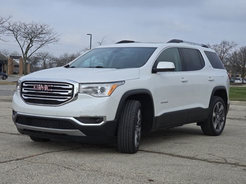 Used 2019 GMC Acadia SLT w/ LPO, Floor Liner Package image 16