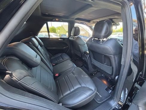 Used 2015 Mercedes-Benz ML 63 AMG 4MATIC w/ AMG Performance Package image 41