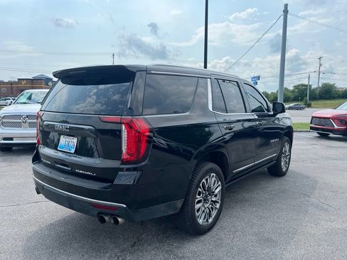 Used 2024 GMC Yukon Denali Ultimate AWD/4WD image 3