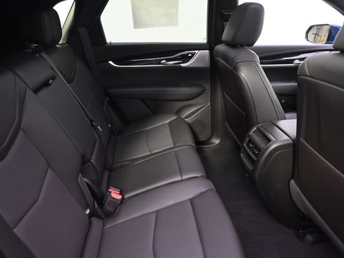 Certified 2023 Cadillac XT5 Premium Luxury AWD/4WD image 19