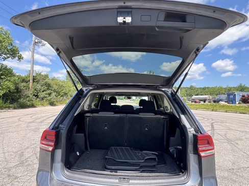 Used 2018 Volkswagen Atlas Launch Edition image 14