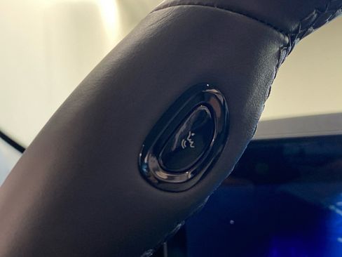 New 2026 Lincoln Aviator AWD image 19