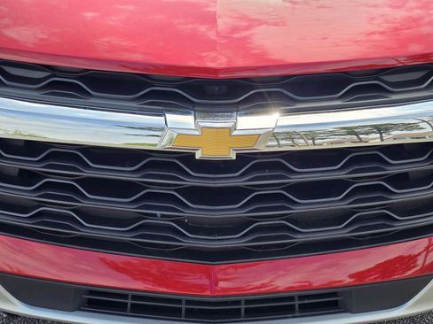 Used 2024 Chevrolet Blazer LT w/ Convenience Package FWD image 4