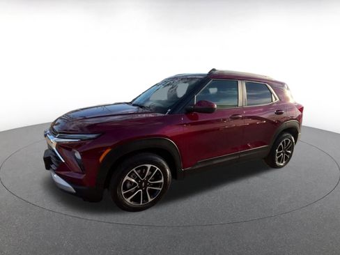 Used 2025 Chevrolet TrailBlazer LT image 7