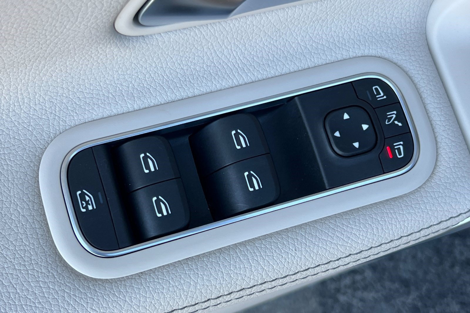 Certified 2021 Mercedes-Benz CLA 250 image 13