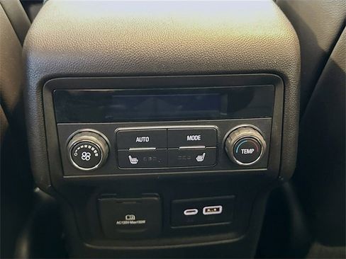 Used 2020 GMC Acadia Denali w/ Denali Ultimate Package image 27