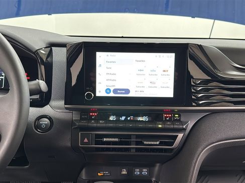 Certified 2025 Toyota Camry LE image 10