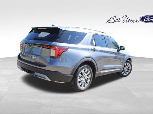 New 2026 Ford Explorer Platinum RWD image 3