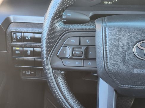 Used 2024 Toyota Tacoma SR image 30