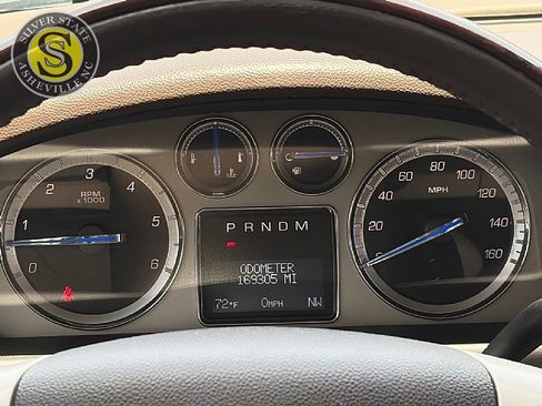 Used 2011 Cadillac Escalade ESV Premium AWD/4WD image 31