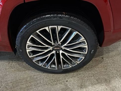 Used 2026 GMC Terrain Denali w/ LPO, Floor Liner Package AWD/4WD image 10