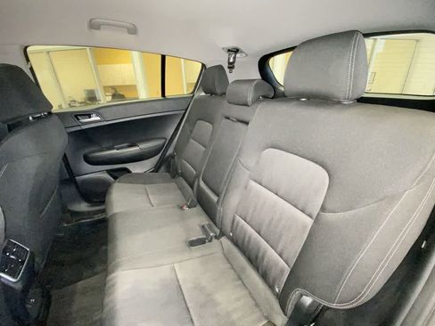 Used 2021 Kia Sportage LX image 23