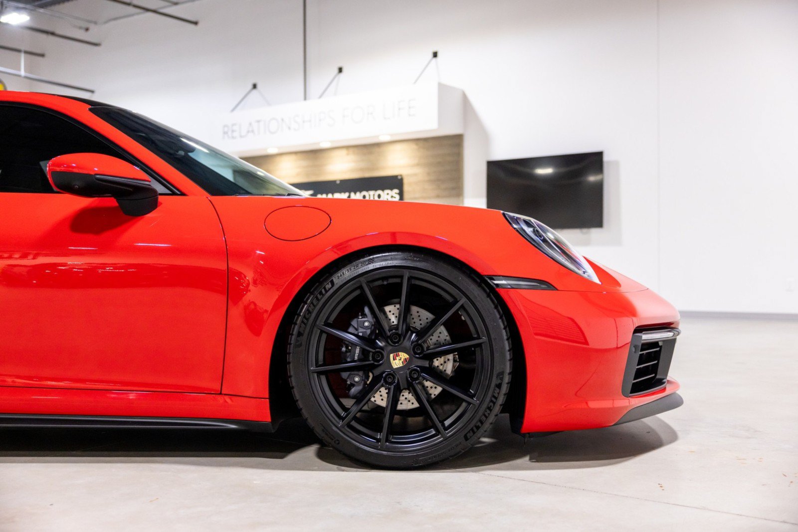 Used 2024 Porsche 911 Carrera RWD image 22