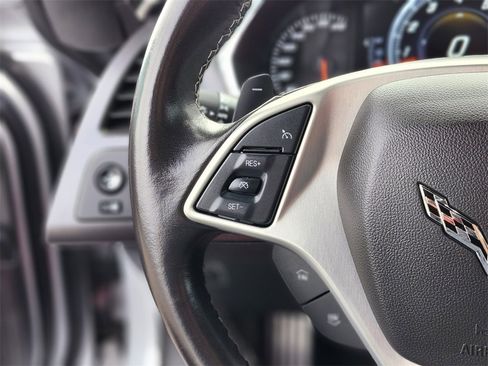 Used 2018 Chevrolet Corvette Stingray Coupe w/ 1LT image 19