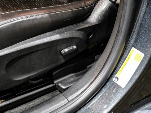 Used 2019 Chevrolet Sonic Premier FWD image 31