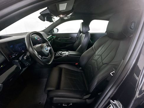 Used 2024 BMW 530i image 13