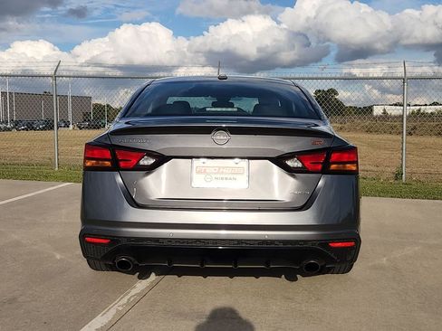 Certified 2024 Nissan Altima 2.0 SR image 6