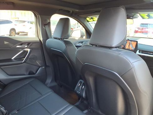 Used 2025 BMW X2 xDrive28i w/ Technology Package image 13