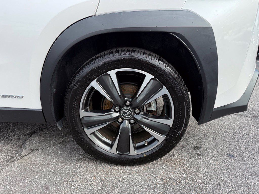 Used 2019 Lexus UX 250h w/ Premium Package AWD/4WD image 24