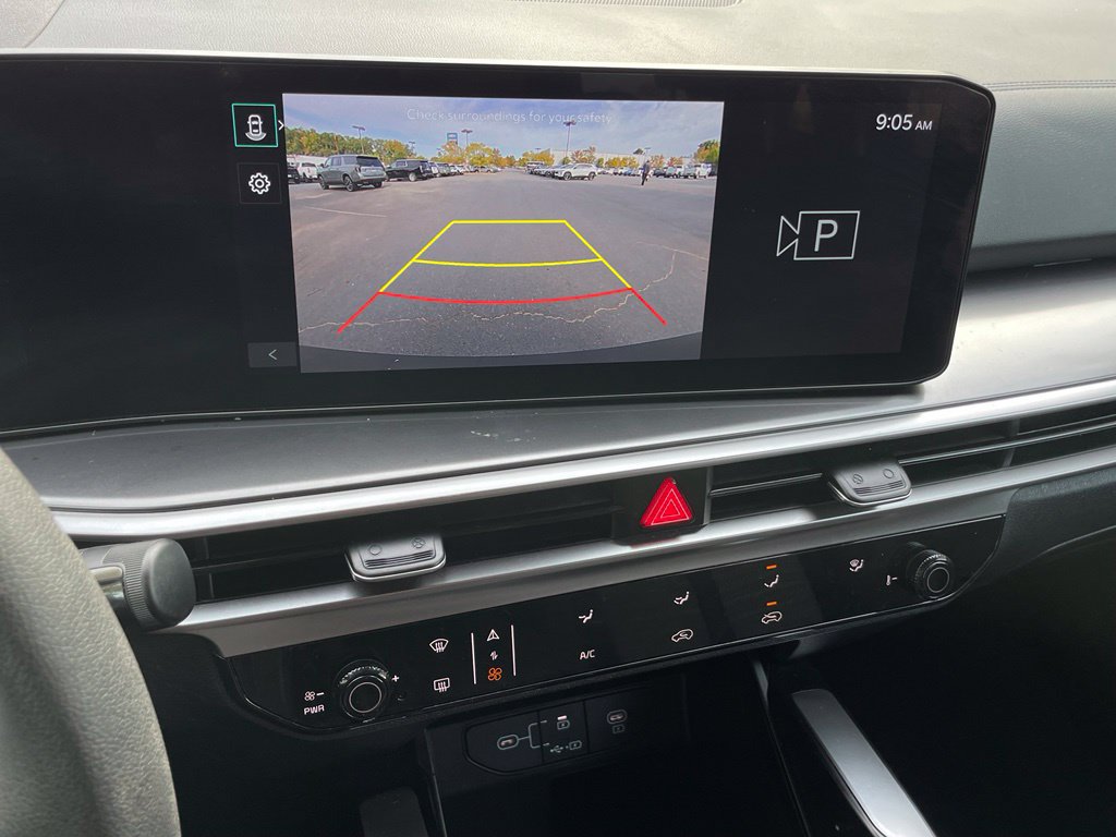 Used 2024 Kia Sorento LX FWD image 18