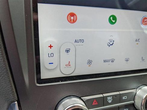 Used 2024 Ford Edge Titanium image 22