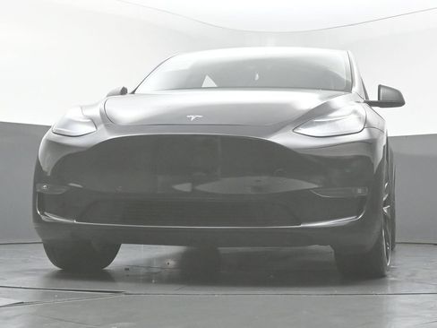 Used 2022 Tesla Model Y Long Range AWD/4WD image 48