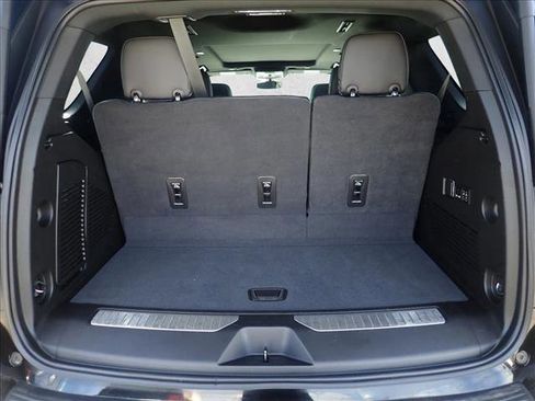 Used 2022 Chevrolet Tahoe Premier image 8