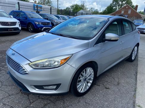 Used 2016 Ford Focus Titanium FWD image 6