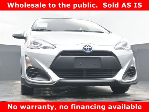 Used 2017 Toyota Prius C Two image 23