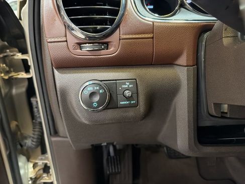 Used 2014 Buick Enclave Leather w/ LPO, Cargo Convenience Pkg image 16