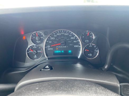 Used 2019 Chevrolet Express 3500 LS RWD image 11
