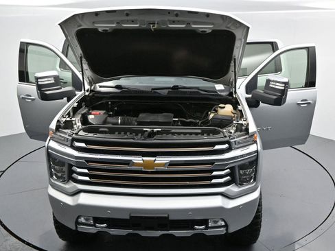 Used 2020 Chevrolet Silverado 2500 High Country w/ Z71 Off-Road Package AWD/4WD image 45